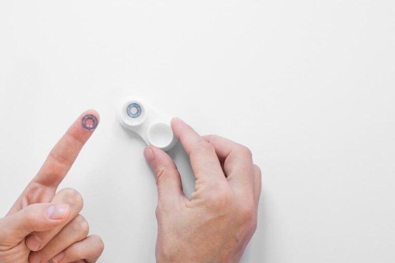 Factors To Consider When Choosing Colored Contact Lenses