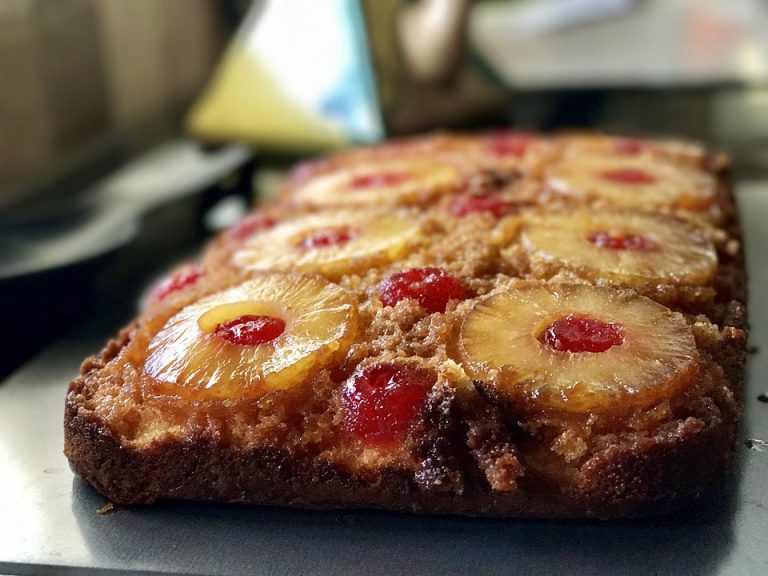 pineapple-upside-down-cake-2442566_960_720