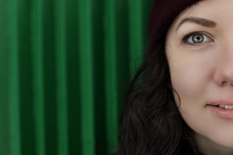 girl-4067894_960_720