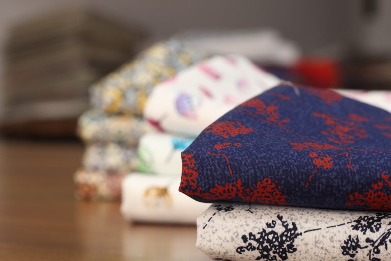 floral-prints-4662697_1920