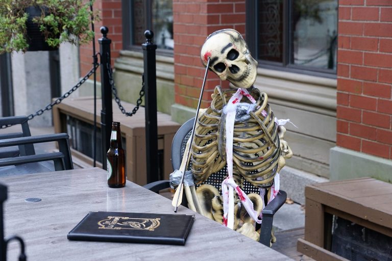 halloween-1907612_1920