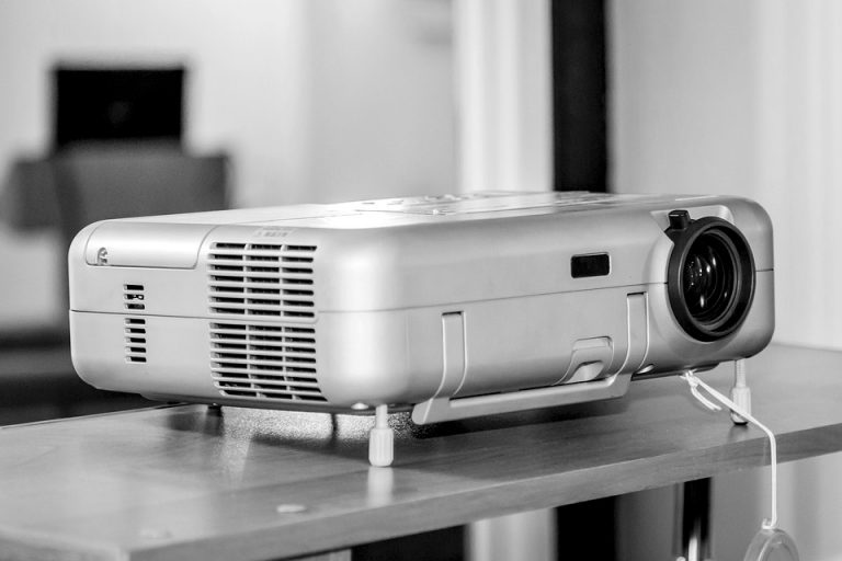 projector-6760348_960_720