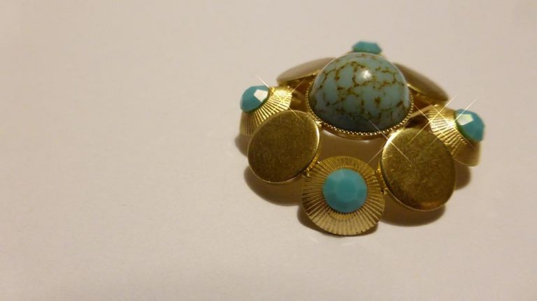 brooch-537175_960_720