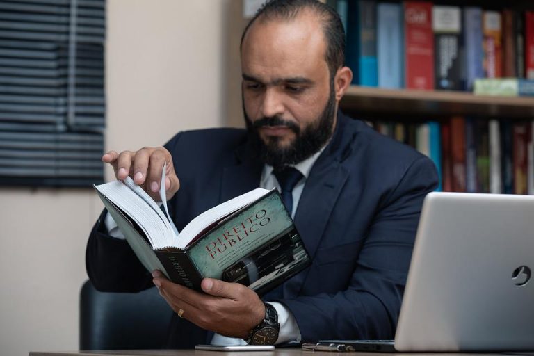 right-4703930_960_720 (1)