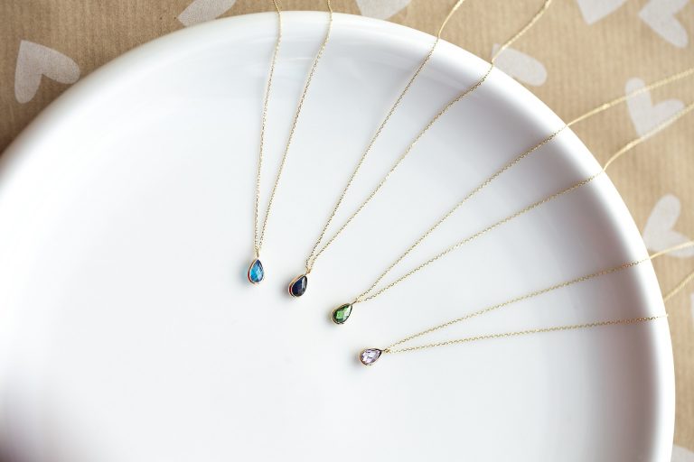 necklace-7237772_1920