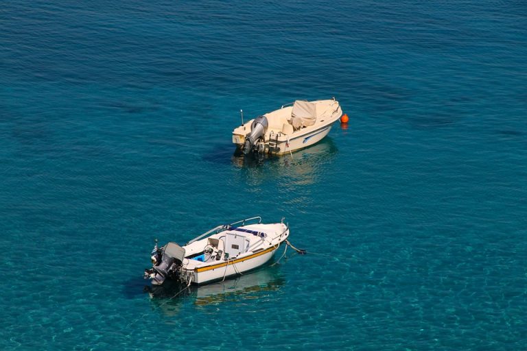 boats-4785987_960_720