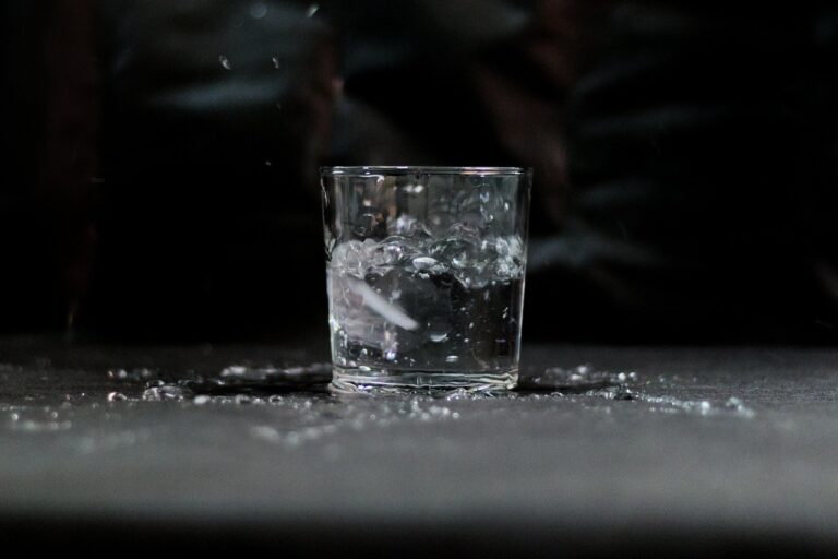 glass-of-water-7305460_1280