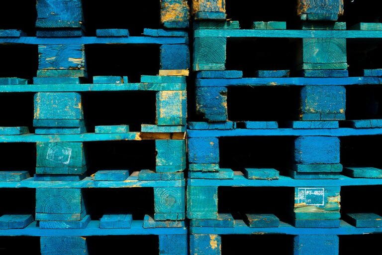 wood-pallets-3614890_1280