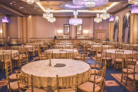 formal dinner table setting